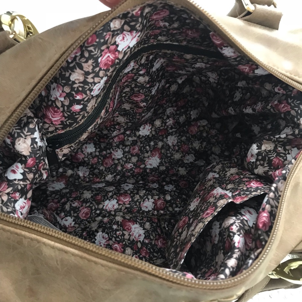 Handbag - Picture 4 of 5